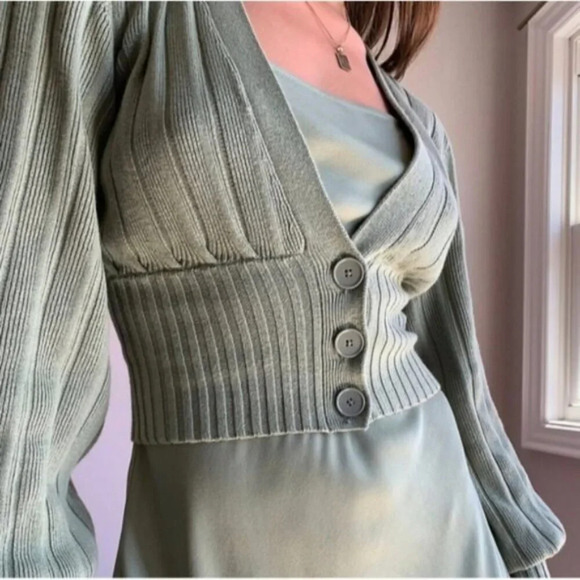 WILFRED Plunge Front Cardigan Wool Sweater XXS ARITZIA - Picture 2 of 11